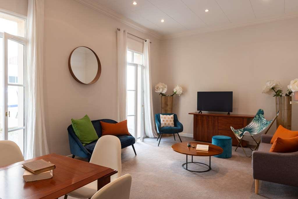 Hotel Les Nations The Originals Boutique 3*