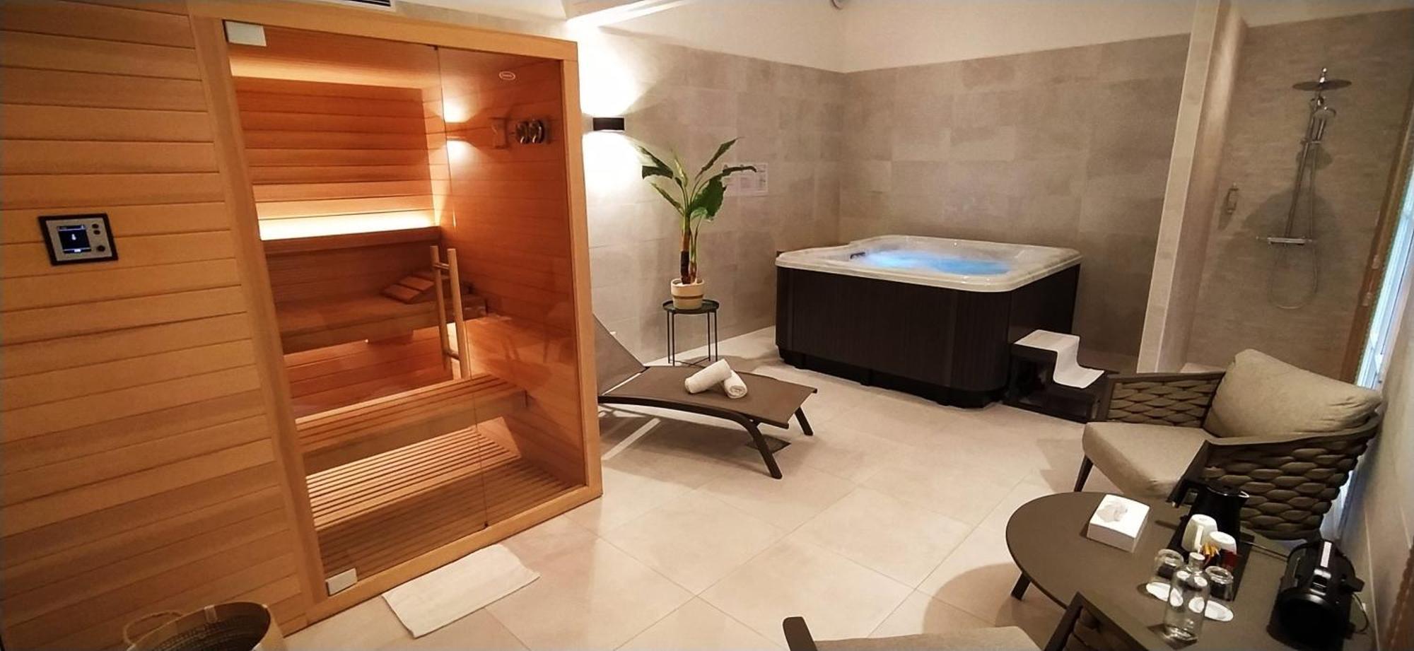 Les Nations The Originals Boutique Hotel Vichy